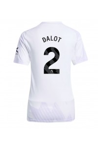 Manchester United Diogo Dalot #2 Jalkapallovaatteet Naisten Vieraspaita 2025-26 Lyhythihainen